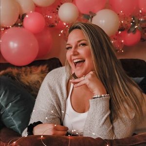 Meet your Posher, Darcie